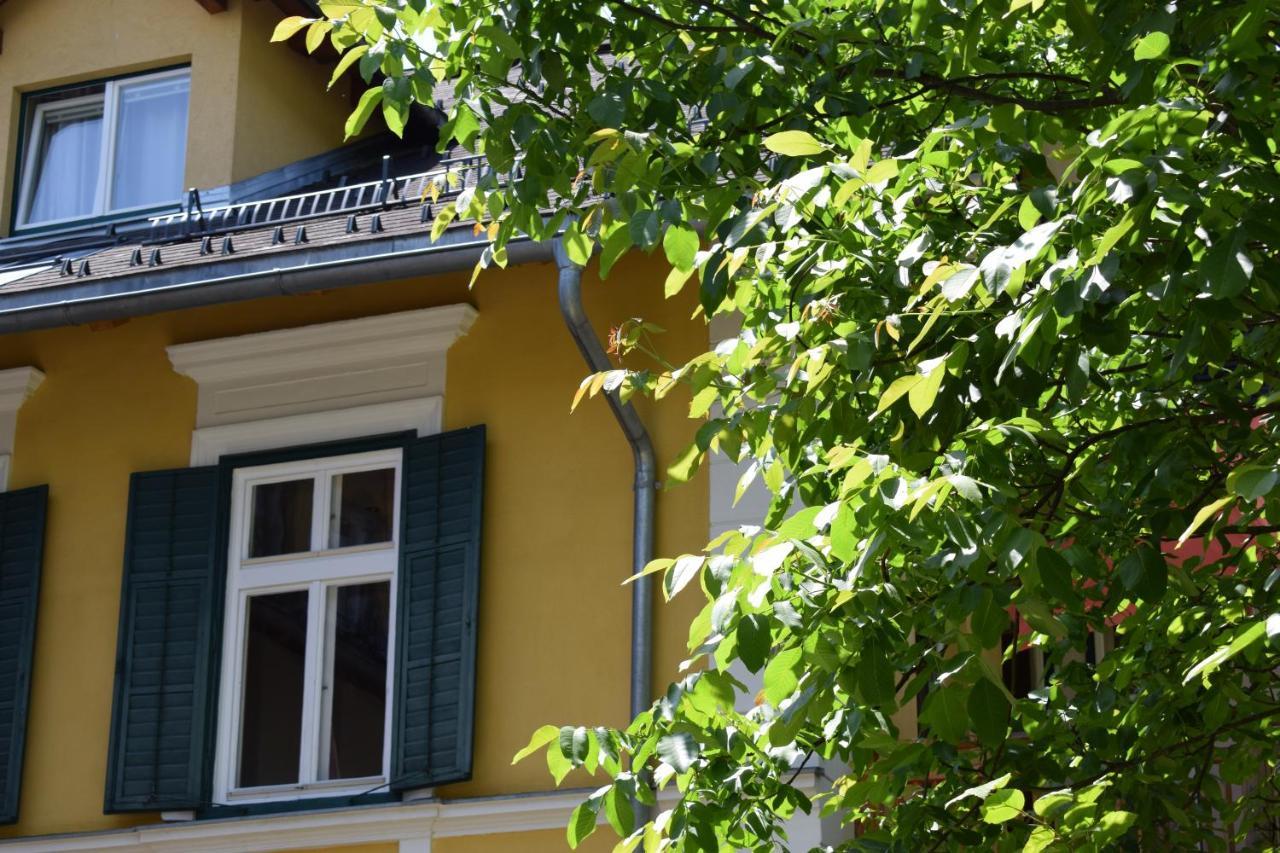 Fruehstueckspension Josefinum Bad Aussee Exterior foto